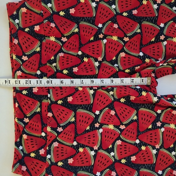 LulaRoe Watermelon Leggings TC2 Red Pattern - Picture 10 of 11